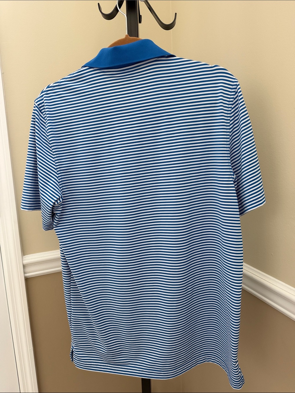 NWOT Men's Vineyard Vines Performance Blue Striped Short-Sleeve Polo Shirt - Picture 2 of 3